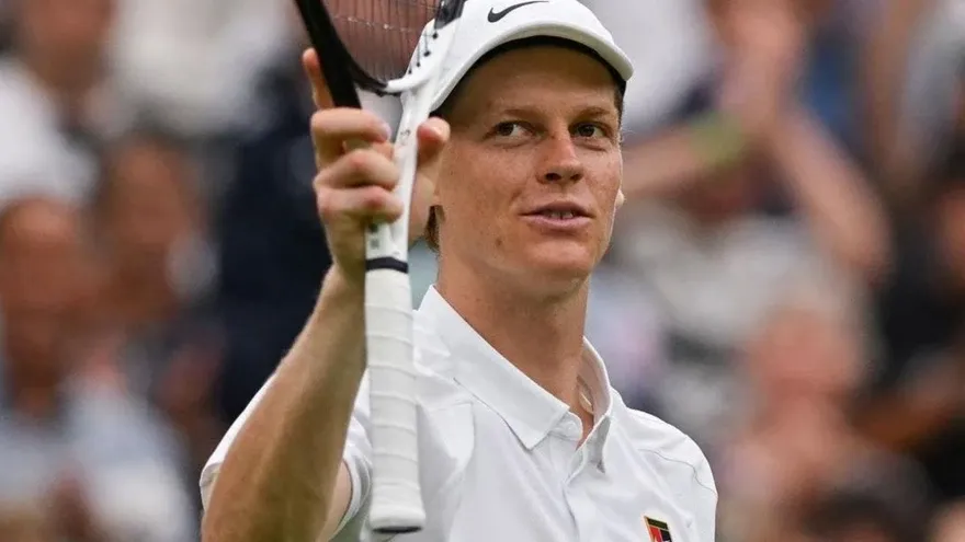 US Open 2025: Jannik Sinner Favored to Win by Oddsmakers