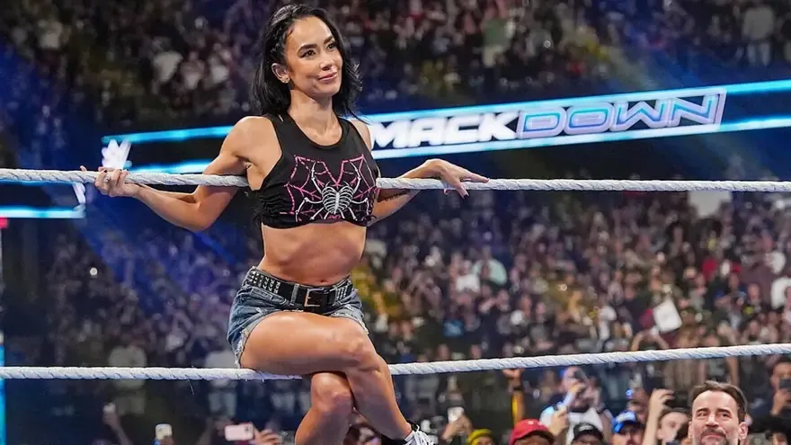 AJ Lee returns after 10 Years in the biggest WWE SmackDown of 2025