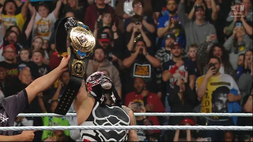 Penta Wins First WWE Singles Title, Defeats Dominik Mysterio for Intercontinental Championship on Raw