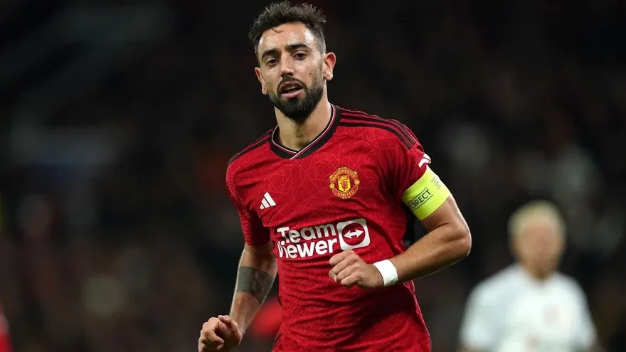 Manchester United's Bruno Fernandes reportedly a transfer target for Bayern Munich and PSG