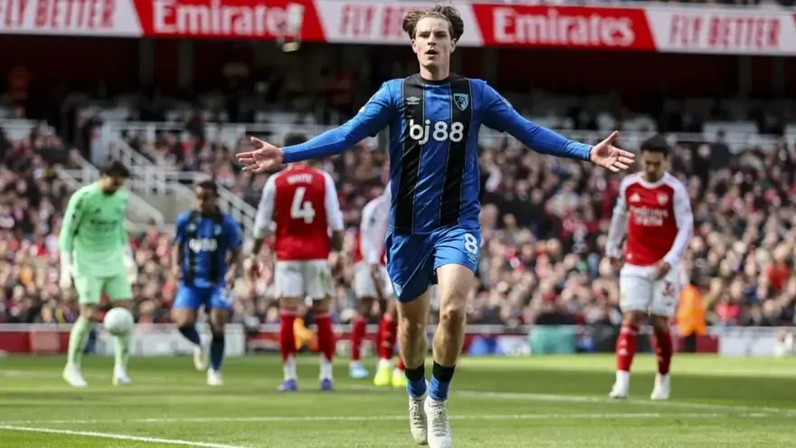 Arsenal 1-2 Bournemouth: Premier League Title Race Shock as Leaders Go Down at the Emirates