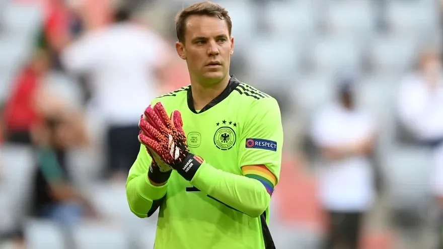 Manuel Neuer Breaks FIFA World Cup Goalkeeper Appearance Record in Germany's Win Over Ivory Coast