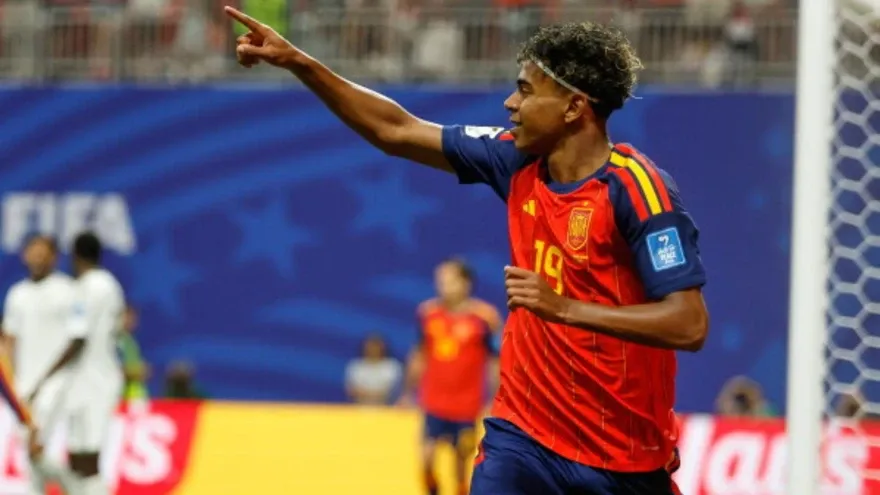 Lamine Yamal Equals Pelé's Iconic World Cup Record in Spain's 4-0 Win Over Saudi Arabia